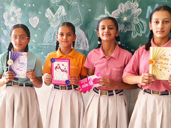Mother's Day - Card Making & Gift Presentation